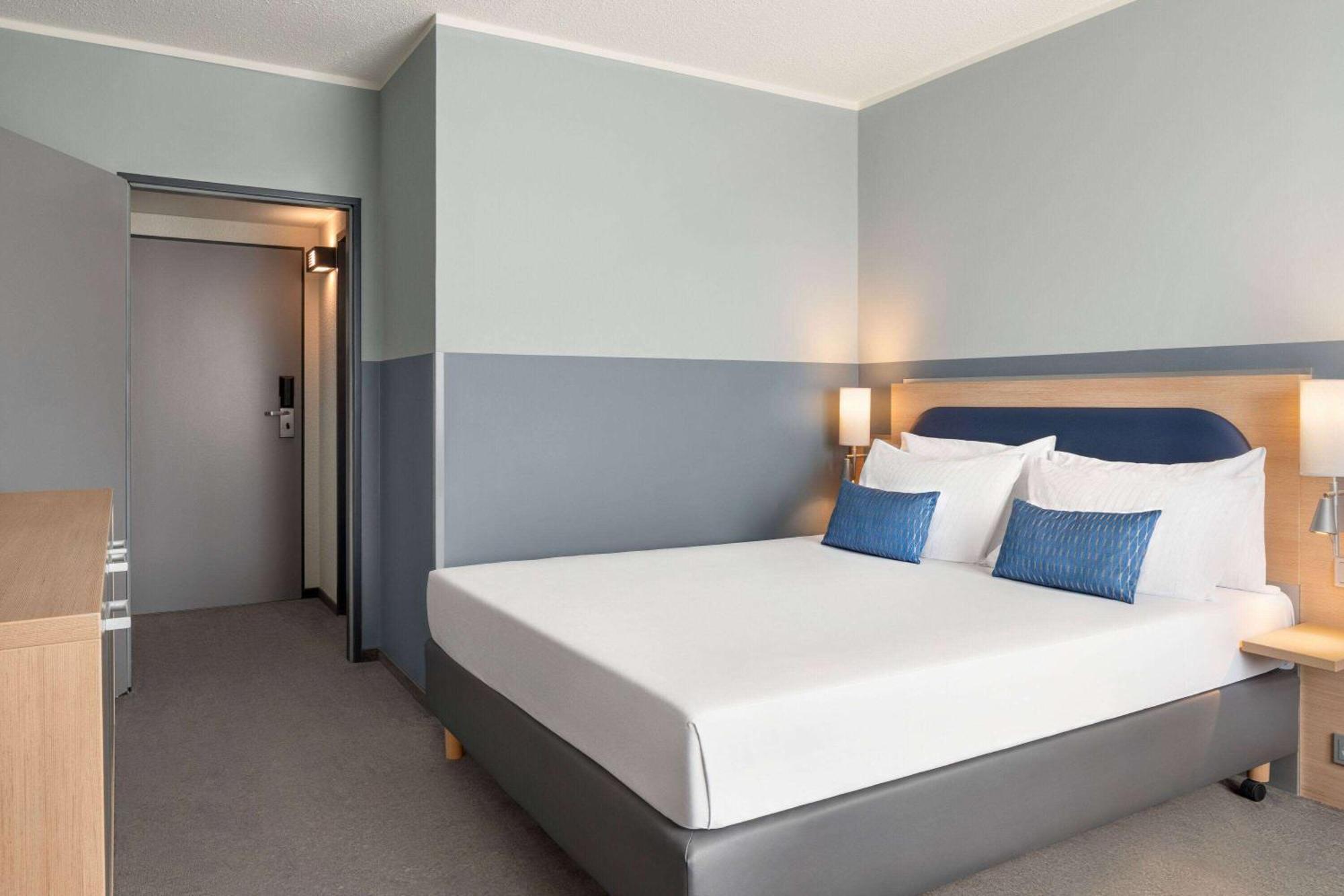 Vienna House Easy By Wyndham Frankfurt Airport Hotel Kelsterbach Eksteriør billede
